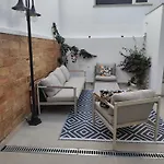 Feel - Boutique With Terrace In Bed & Breakfast