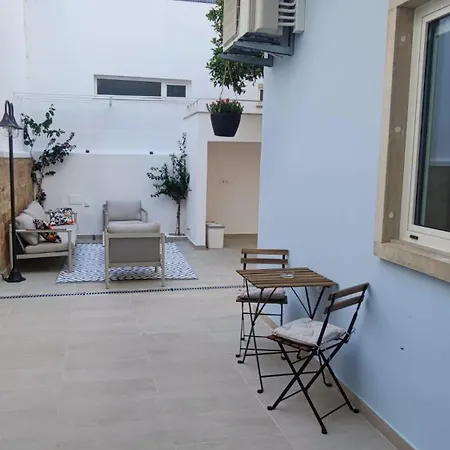 Bed & Breakfast Feel - Boutique With Terrace In 3*